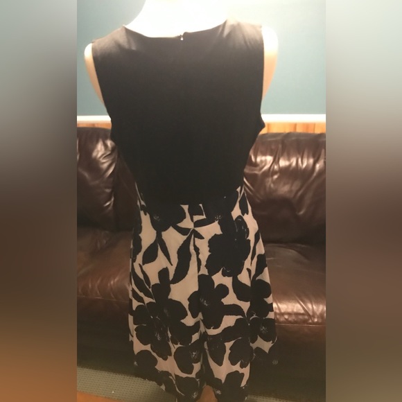 A-line scoop neck Sheath floral dress - Picture 2 of 3
